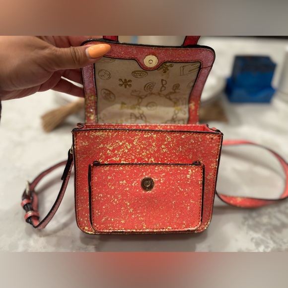 *USED* Kids' Glitter Scout Cross Body - Picture 10 of 10